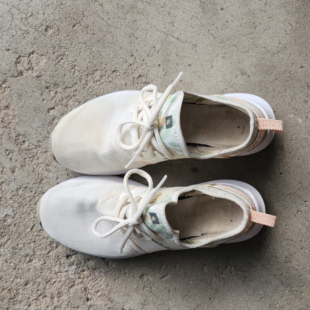 Womesn new balance